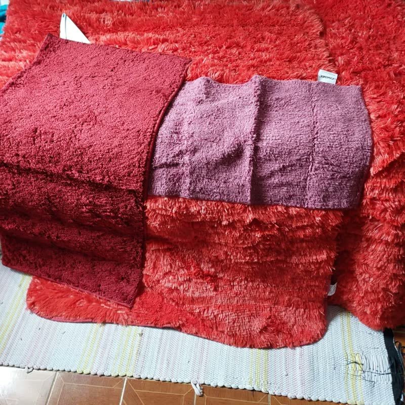 foto de comprador de Tapete Sala Quarto Peludo Felpudo Luxo 1,50x1,00 *promoção*