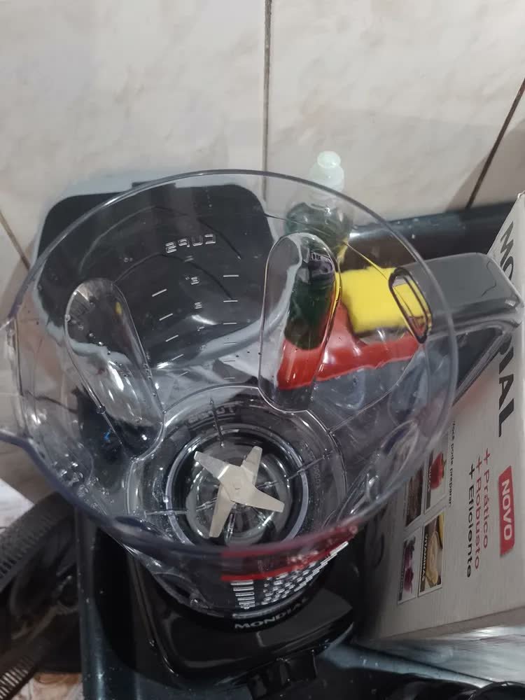 foto de comprador de Liquidificador Turbo Power Mondial 550W L-99 WG