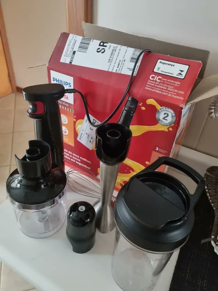 foto de Mixer de Alimentos Philips Walita Ri262242 400w 3 Em 1 Vermelho e Branco Copo 800ml