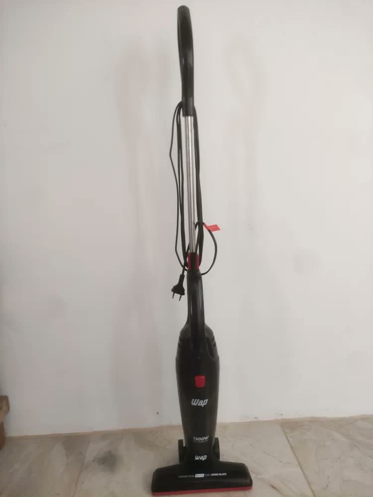 foto de comprador de Aspirador de pó vertical 2 em 1 Wap High Speed Black cor vermelho e preto