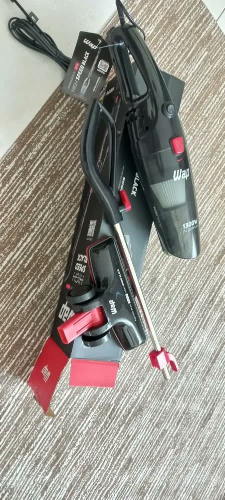 foto de comprador de Aspirador de pó vertical 2 em 1 Wap High Speed Black cor vermelho e preto