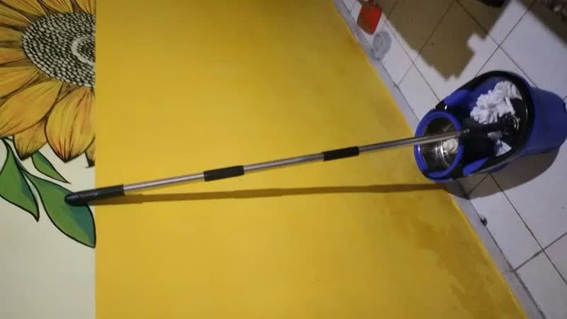 foto de comprador de Esfregão Perfect Pro Mop 360° Balde Inox Cabo Longo Microfibra 16L