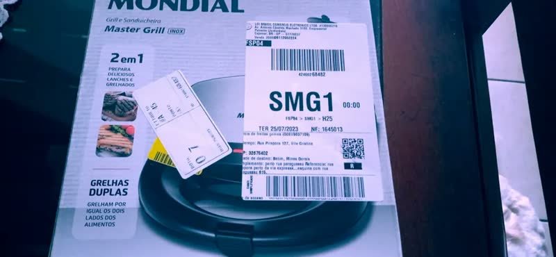 foto de Sanduicheira Master Grill 750W S-20 Mondial