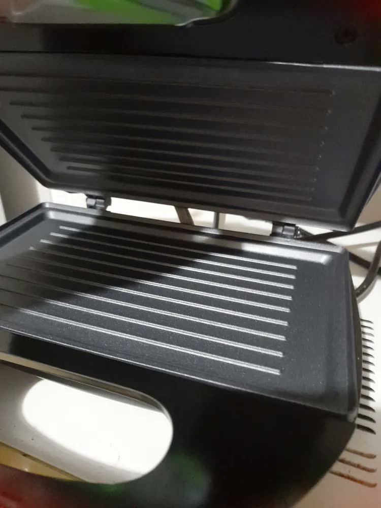 foto de Grill E Sanduicheira Britânia Crome Inox 750w
