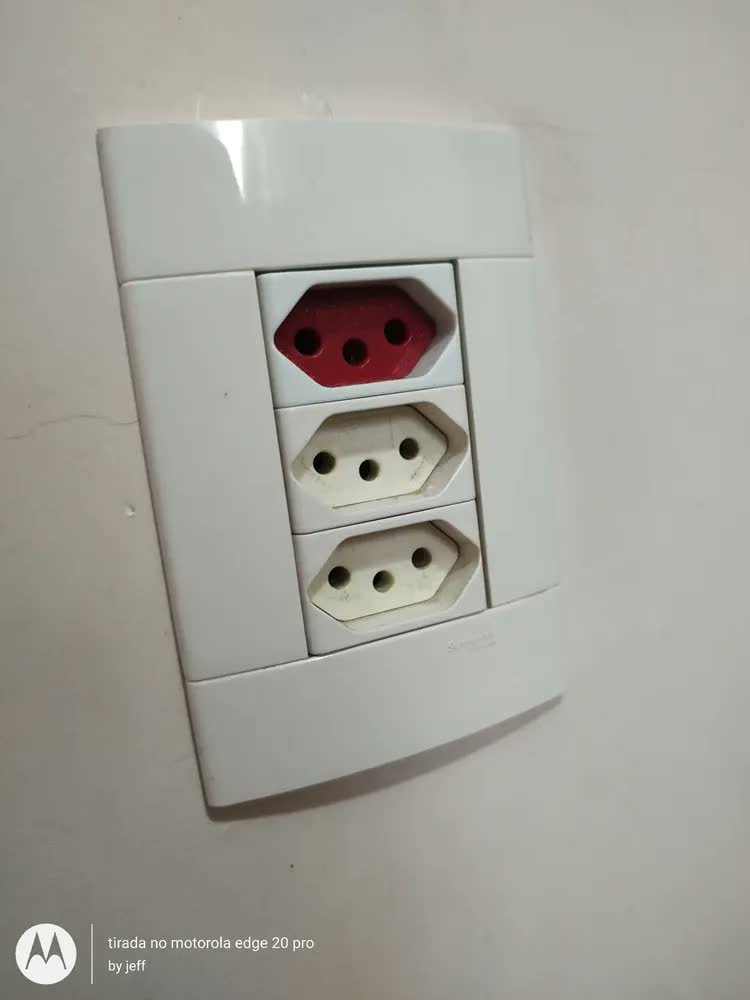 foto de Aquecedor Elétrico Portátil 3 em 1 WAP Air Heat com Ventilador e Triplo Sistema de Segurança