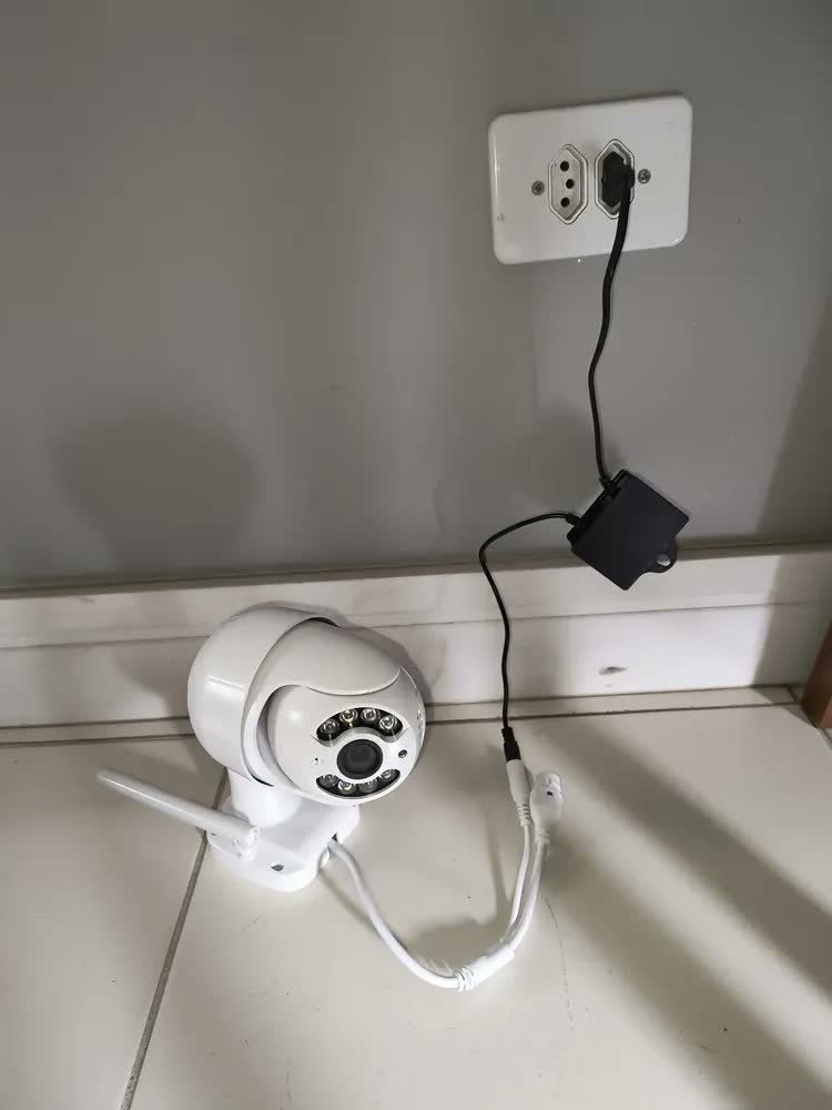 foto de comprador de Kit 2 Câmera Ip Inteligente Wifi Rotativa A8 App Yoosee 360º Cor Branco