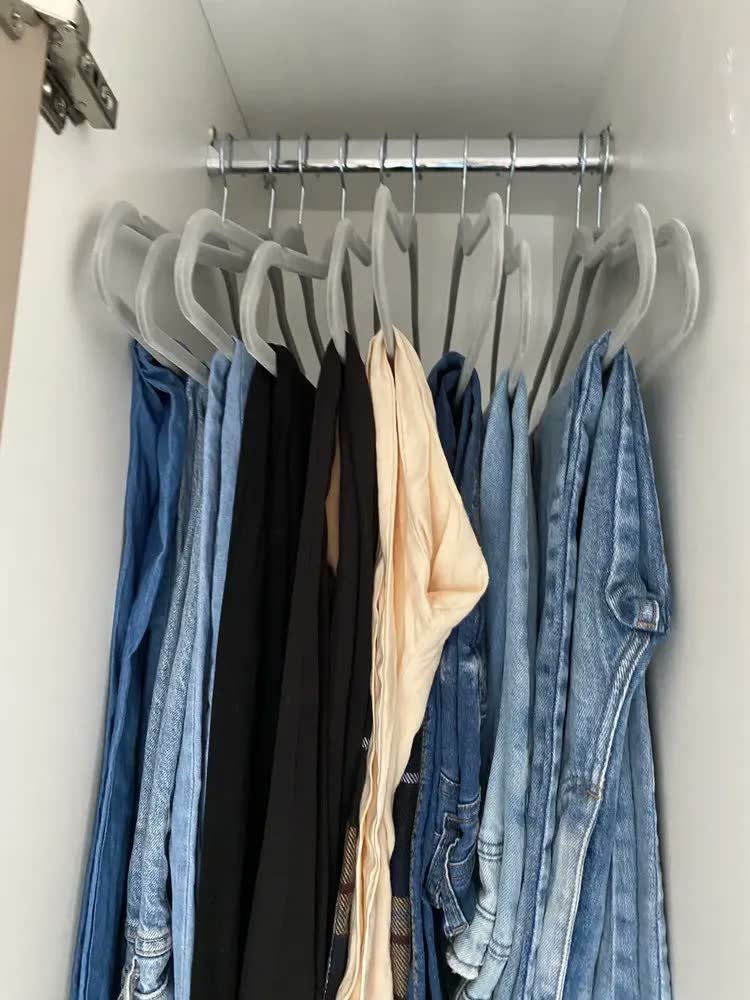 foto de cliente de Kit Cabides Veludo De Roupa Antideslizante Slim Adulto 50 Un