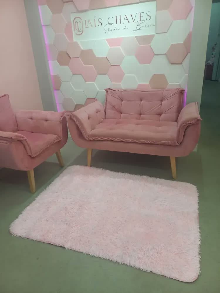 foto de comprador de Tapete Para Sala Quarto In Felpudo Peludo Rosa Bebe Criança