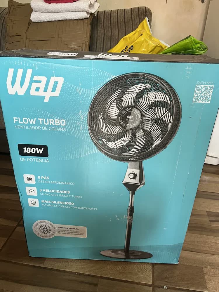 foto de comprador de Ventilador Coluna 50cm 180w 8 Pás Silencioso Wap Flow Turbo Frequência 60 Hz
