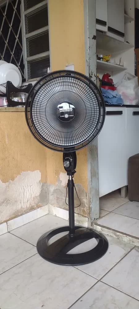 foto de comprador de Ventilador de Coluna 40cm Super Power VSP40C 6 Pás 3 Velocidades Mondial