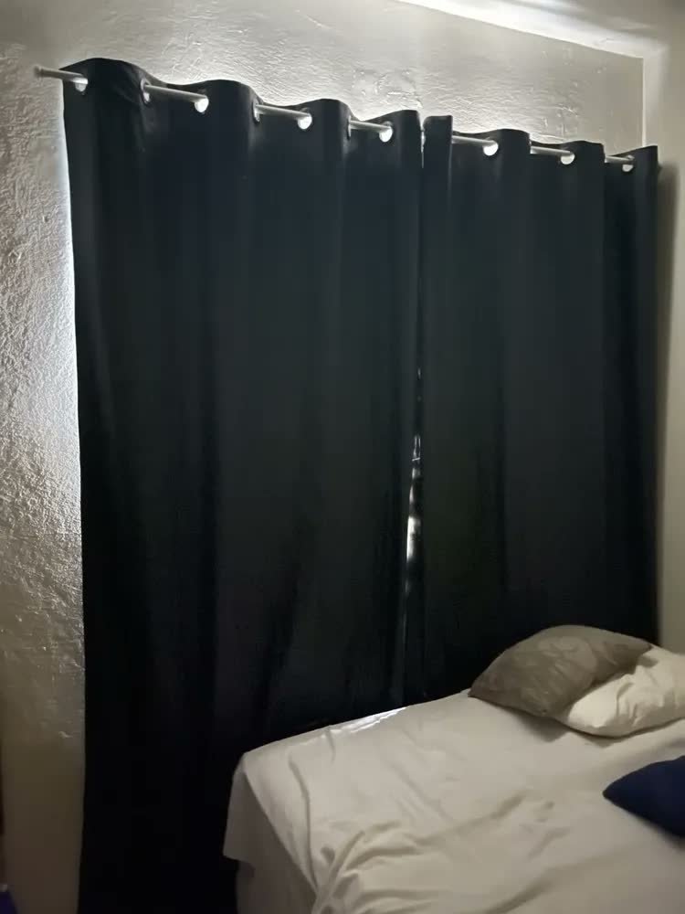 foto de comprador de Cortina Blackout 100% 2,80x2,30 Corta Luz Sala Quarto