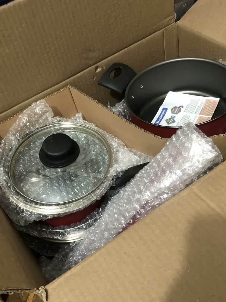 foto de comprador de Jogo Panelas 12 Peças Antiaderente Alumínio Turim Tramontina Cor Vermelho