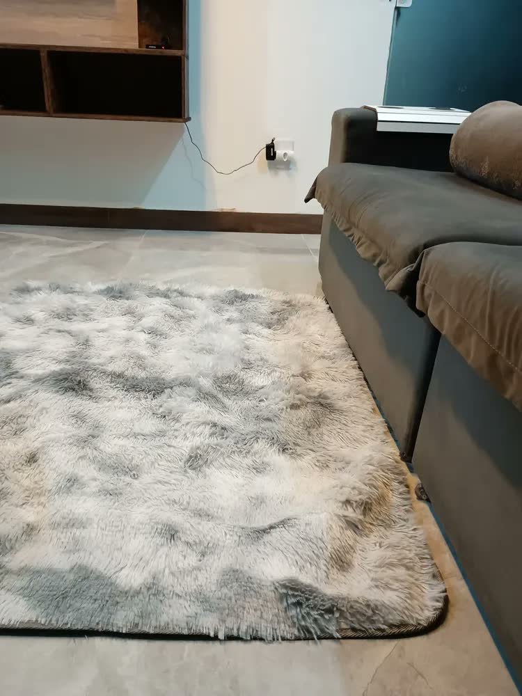 foto de comprador de Tapete Felpudo Quarto Sala 1,00 X 1,40 Mt Peludo
