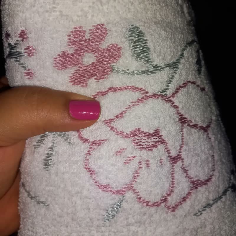 foto de comprador de Toalha De Banho Karsten Yuna 100% Algodão Barra Floral Macia
