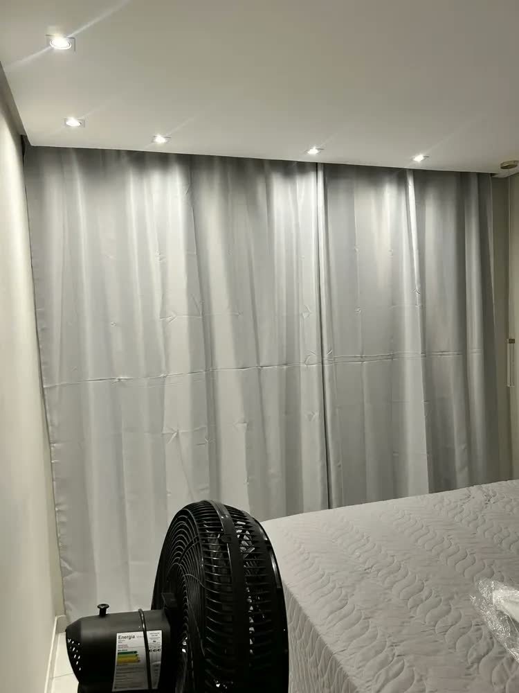 foto de comprador de Cortina Blackout Premium 4,00x2,70m Trilho Suíço (varão 3m)