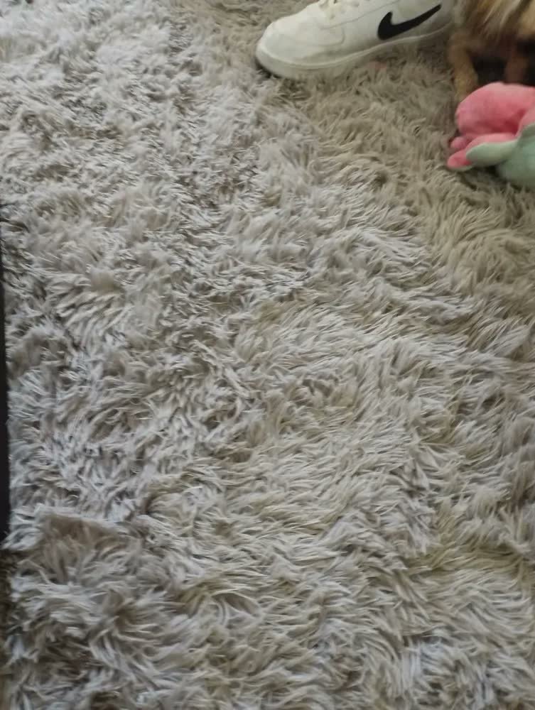 foto de comprador de Tapete Redondo 140 Cm Peludo Felpudo Macio Para Sala Quarto