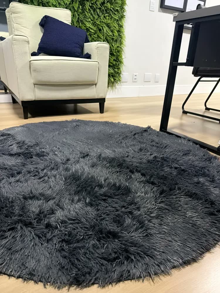 foto de comprador de Tapete Redondo 140 Cm Peludo Felpudo Macio Para Sala Quarto