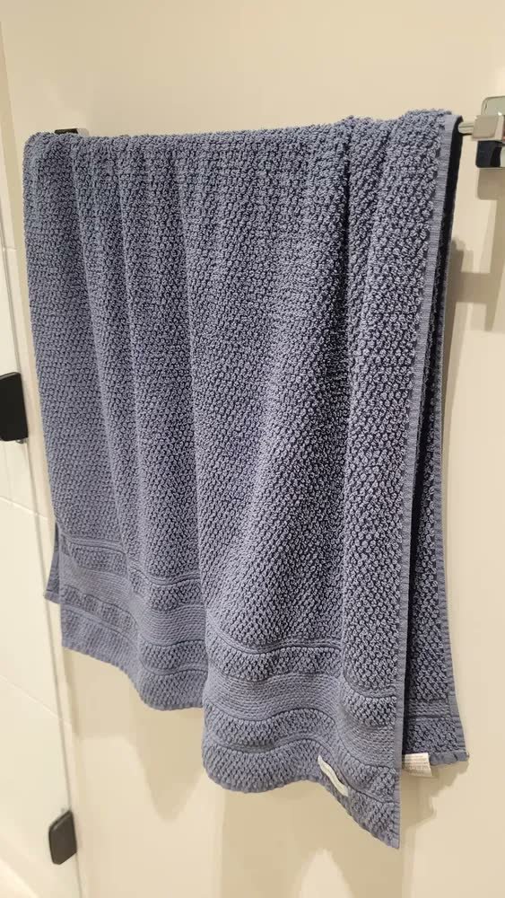 foto de comprador de Jogo De Toalhas Buddemeyer Bella Extra Soft Banho 4 Peças Azul Claro/azul Marinho