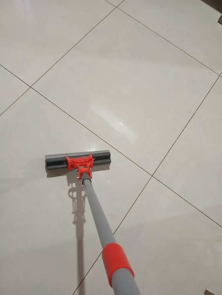 foto de comprador de Mop Limpeza Rodo Mágico Vassoura Mágica Limpeza Premium Hannover Home Esfregão Limpeza, Mop Esfregão Preto,Cinza e Vermelho