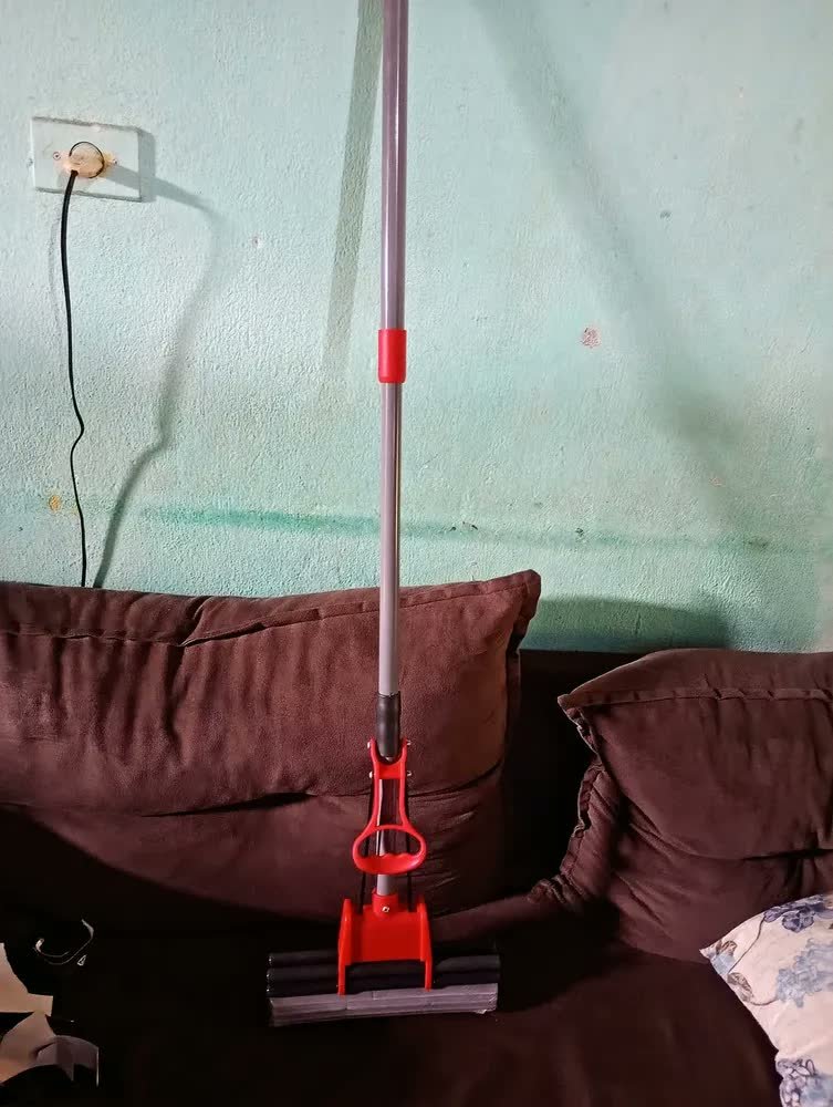 foto de comprador de Mop Limpeza Rodo Mágico Vassoura Mágica Limpeza Premium Hannover Home Esfregão Limpeza, Mop Esfregão Preto,Cinza e Vermelho