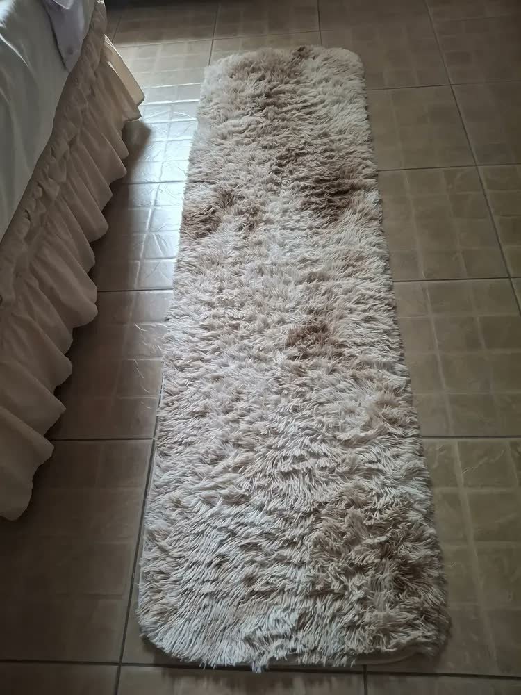 foto de comprador de Tapete 2,00x0,60 Peludo Felpudo Sala E Quarto Cores