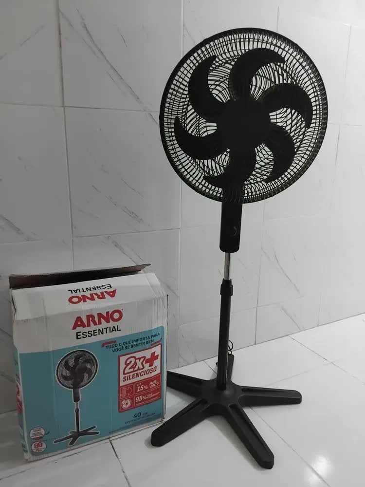 foto de comprador de Ventilador Arno Coluna Essential 40cm 6 Pás 220v Ve2c