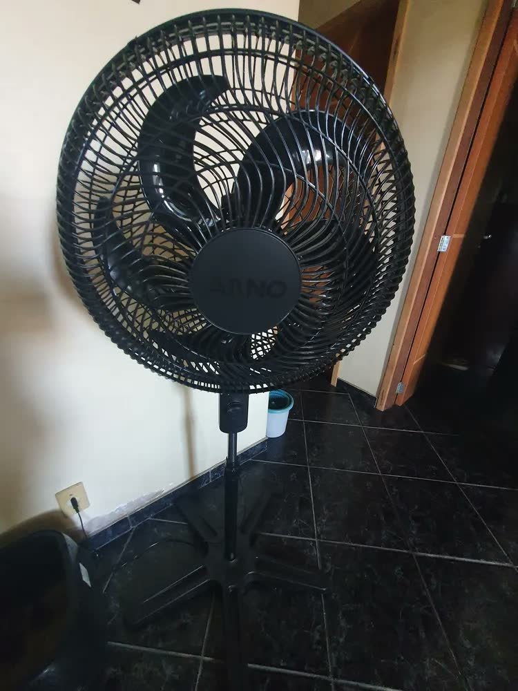 foto de comprador de Ventilador Arno Coluna Essential 40cm 6 Pás
