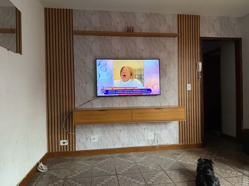 foto de comprador de Rack Tv 75 Pol. Suspenso 180cm 2 Portas Lila Cinamomo Z49 - Cinamomo