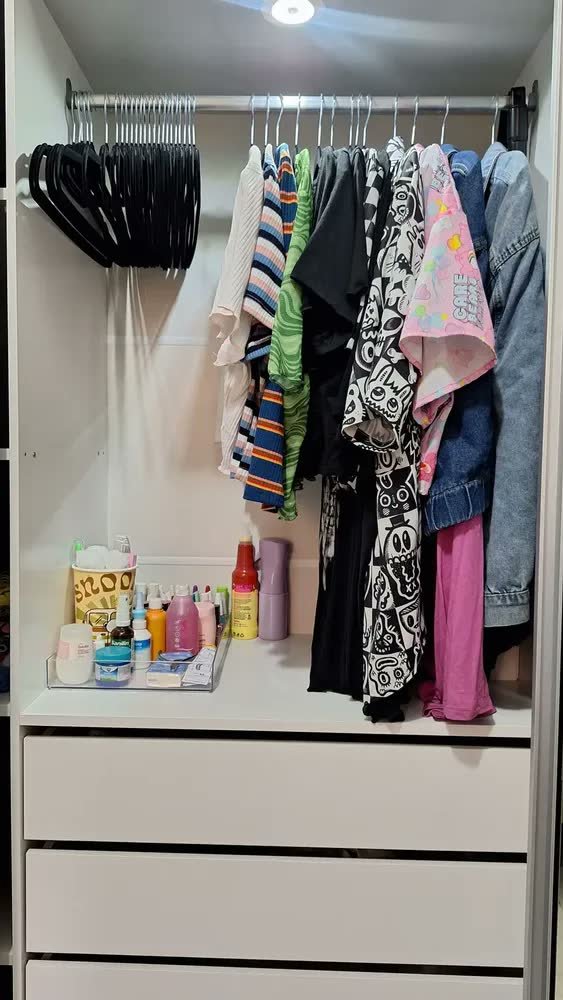 foto de cliente de Vittak Kit 50 Cabides Veludo De Roupa Antideslizante Slim Adulto Cor Preto