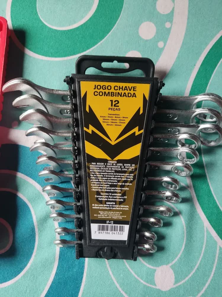 foto de comprador de Kit Jogo De Ferramentas Completo C/ Soquetes Chaves Aço Crv Cinza