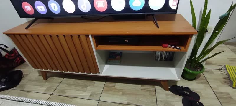 foto de comprador de Rack Para Tv 55 Polegadas Bancada Off-white/nature Ripado