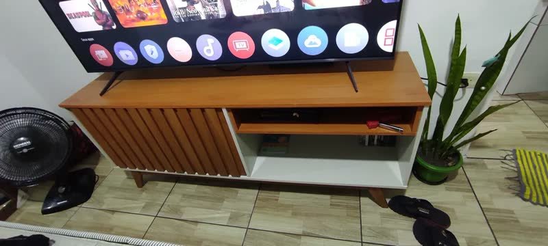 foto de comprador de Rack Para Tv 55 Polegadas Bancada Off-white/nature Ripado