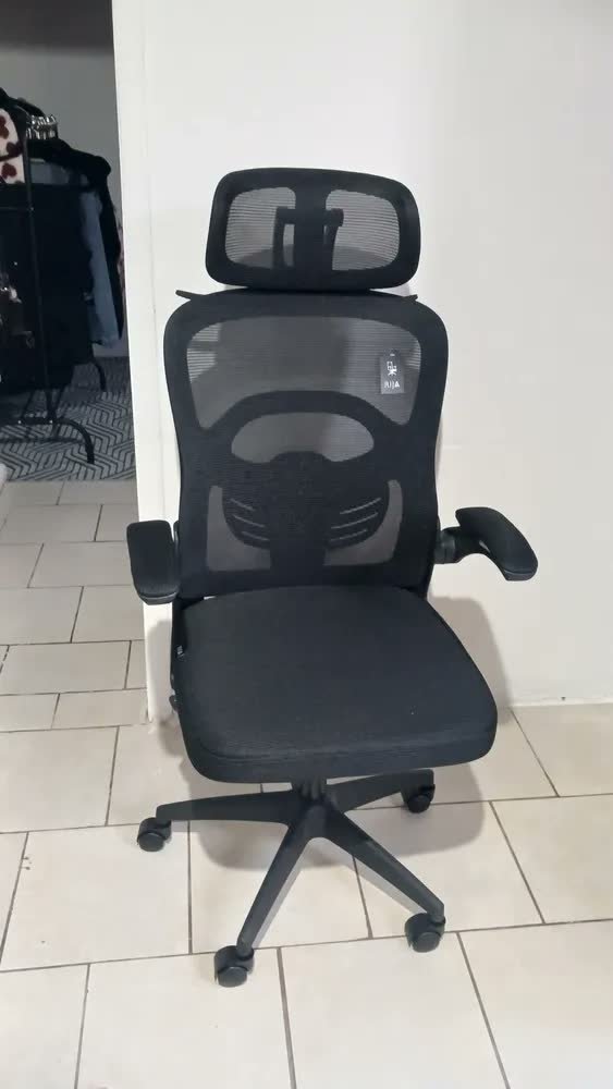 foto de comprador de Cadeira de Escritório Vincere Brasil Elegance Graphite II Ergonômica com Apoio Lombar Preta em Malha