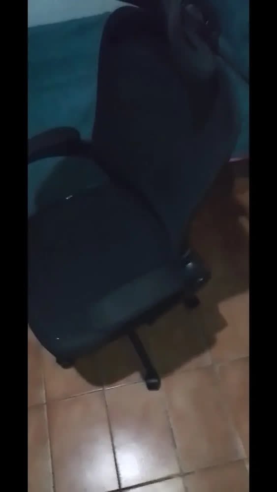 foto de comprador de Cadeira de Escritório Vincere Brasil Elegance Graphite II Ergonômica com Apoio Lombar Preta em Malha