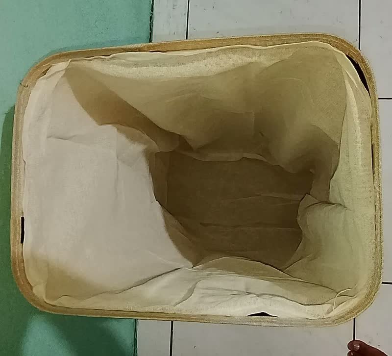 foto de comprador de Cesto De Roupa Suja Em Bambu 72l Retangular Dobravel Tampa E Alça Reforçada Pítia
