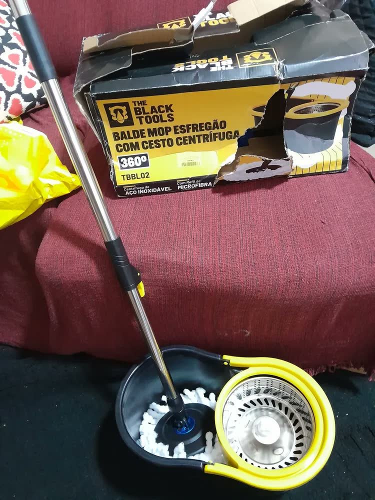 Esfregão Mop Giratório 360 Cesto Inox Centrífuga Balde 8 Litros Com 2 Refis Microfibra Preto TBBL02 The Black Tools