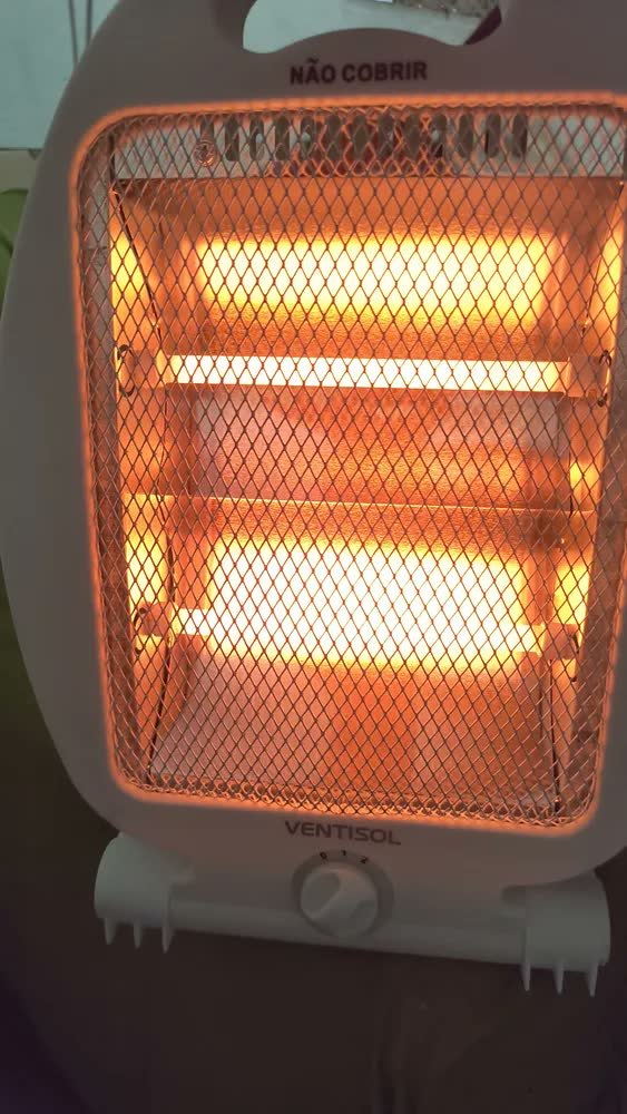 foto de Aquecedor Elétrico Quartzo Doméstico 800w Ventisol Preto