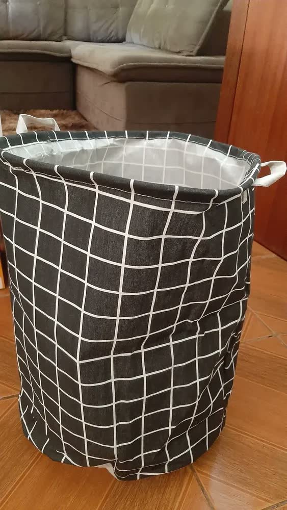 foto de comprador de Cesto Organizador Roupa Suja Dobrável Multiuso 40l Cor Cinza