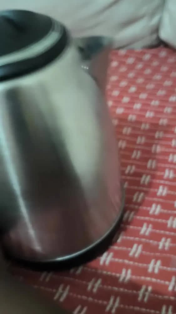 foto de Chaleira Elétrica Inox 1,8 Litros com Desligamento Automático e Base Giratória